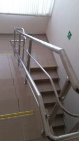 Поручни металлические для крыльца