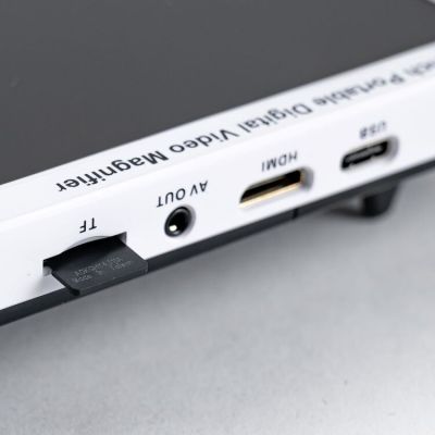 Электронный ручной видеоувеличитель EVM35