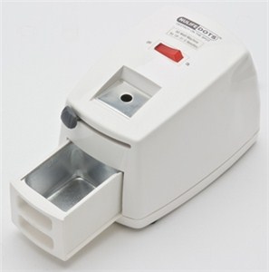 Уничтожитель игл и шприцев с гильотиной для срезания канюли NuLife Dots с принадлежностями арт. AR15