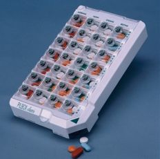 Дозатор таблеток арт. 3897