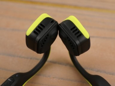 Беспроводная Bluetooth гарнитура с костной проводимостью Aftershokz Trekz Titanium арт. ЭГ25187