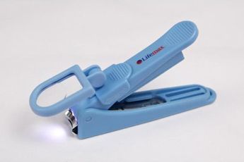 Щипчики для ногтей с лупой и подсветкой арт. 4059