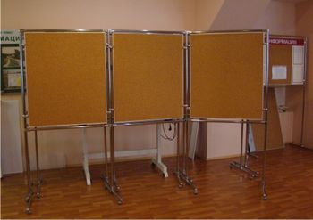 Тактильные уличные стенды 3х секционные