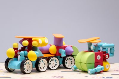 Роботизированный мягкий магнитный конструктор МАККИ ДРАЙВ