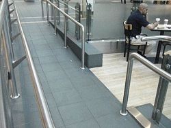 Доступная среда - Аэропорты городов Оттава и Ванкувер, Канада