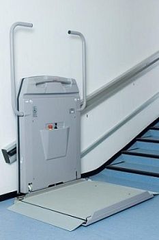 Платформа подъемная наклонного перемещения Cama EA7 - для прямых лестниц арт. OB20946