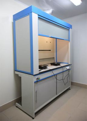 Шкаф вытяжной для работы с ЛВЖ арт. 10618