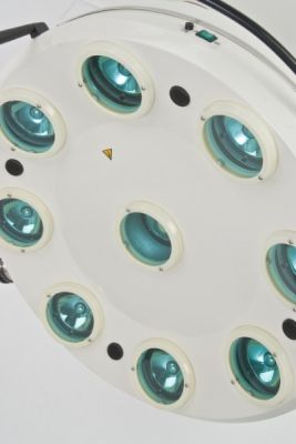 Светильник медицинский хирургический L739 (потолочный, 9 ламп, 90000лк) арт. AR15150