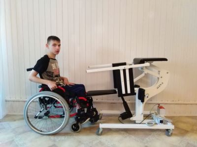 Шагающий тренажер для детей-инвалидов FLAMINGO