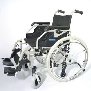 Кресло-коляска инвалидная складная LY-710 (710-867LQ/43) арт. MT26681