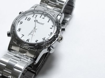 Часы наручные женские с речевым выходом HV-QV