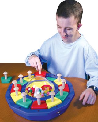 Развивающий центр с формами арт. ИА3844