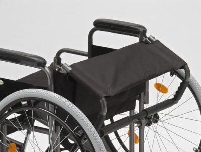 Кресло-коляска для инвалидов FS209AE