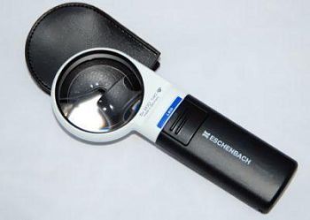 Лупа карманная с подсветкой Illuminated Magnifiers MOBILUX LED 5х арт. ИА3705