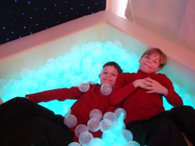 Вибромузыкальный сухой бассейн (без шаров) арт. RM12526