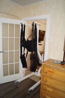 Вертикализатор-тренажер для ходьбы с электроприводом MINIK