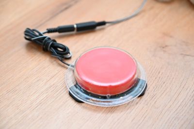 Кнопочный переключатель (красный)