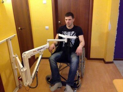 Прикроватный подъёмник для инвалидов и пожилых MINIK-S