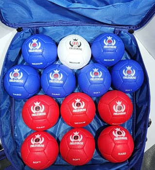 Набор для игры Бочча с мячами разной жесткости для инвалидов в мягкой сумке FIELD GEAR (с набором для судейства)