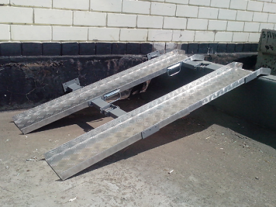 Пандус откидной двойного сложения (3500 мм) арт.ИА18303