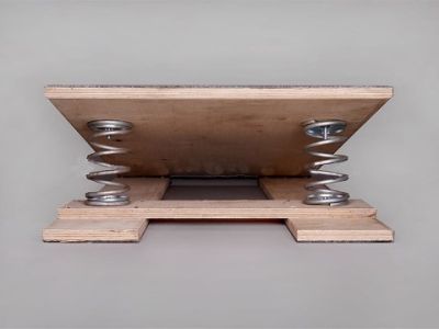 Мостик гимнастический  пружинный,  (стандарт)