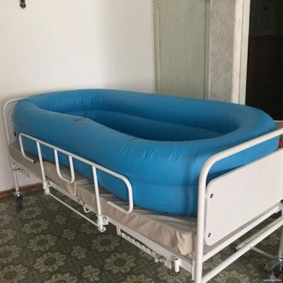 Ванна надувная для мытья человека на кровати арт.СиМ27233