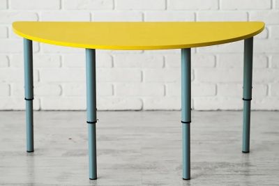 Стол растущий на регулируемых ножках «Полукруг» арт. ПрТ27676