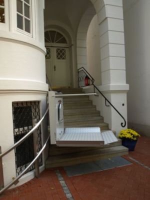 Подъемная платформа для инвалидов Ganser GTL-30 арт. BM21019