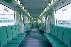 Доступная среда - Линия метрополитена «Нанакума» Фукуока, Кюсю, Япония