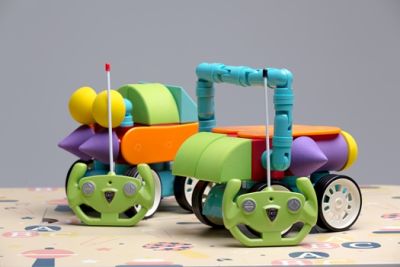 Роботизированный мягкий магнитный конструктор МАККИ ДРАЙВ