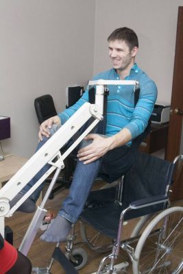 Прикроватный подъёмник для инвалидов и пожилых MINIK-S